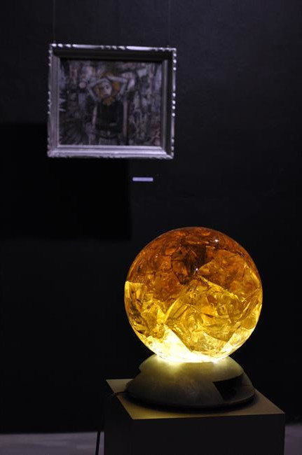 Boule IRMA résine fractale ambre